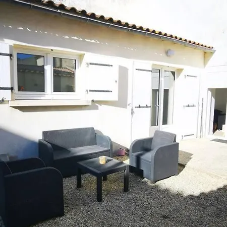 Maison Avec Courette - 4 Pers - Wifi Et Linge Inclus